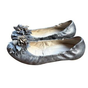Paul Green Hailey Metallic Silver Distressed Flower Detail Ballet Flats - 7